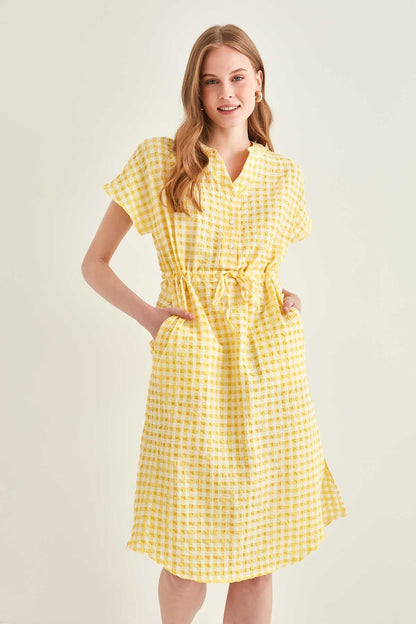 CHECKERED PATTERNED BELT-BENT LOW SLEEVE DRESS