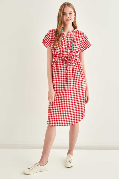 CHECKERED PATTERNED BELT-BENT LOW SLEEVE DRESS