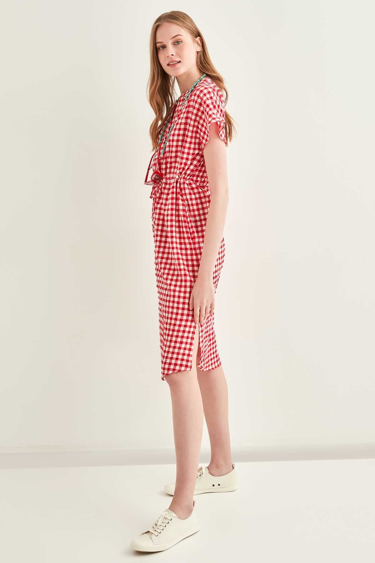 CHECKERED PATTERNED BELT-BENT LOW SLEEVE DRESS