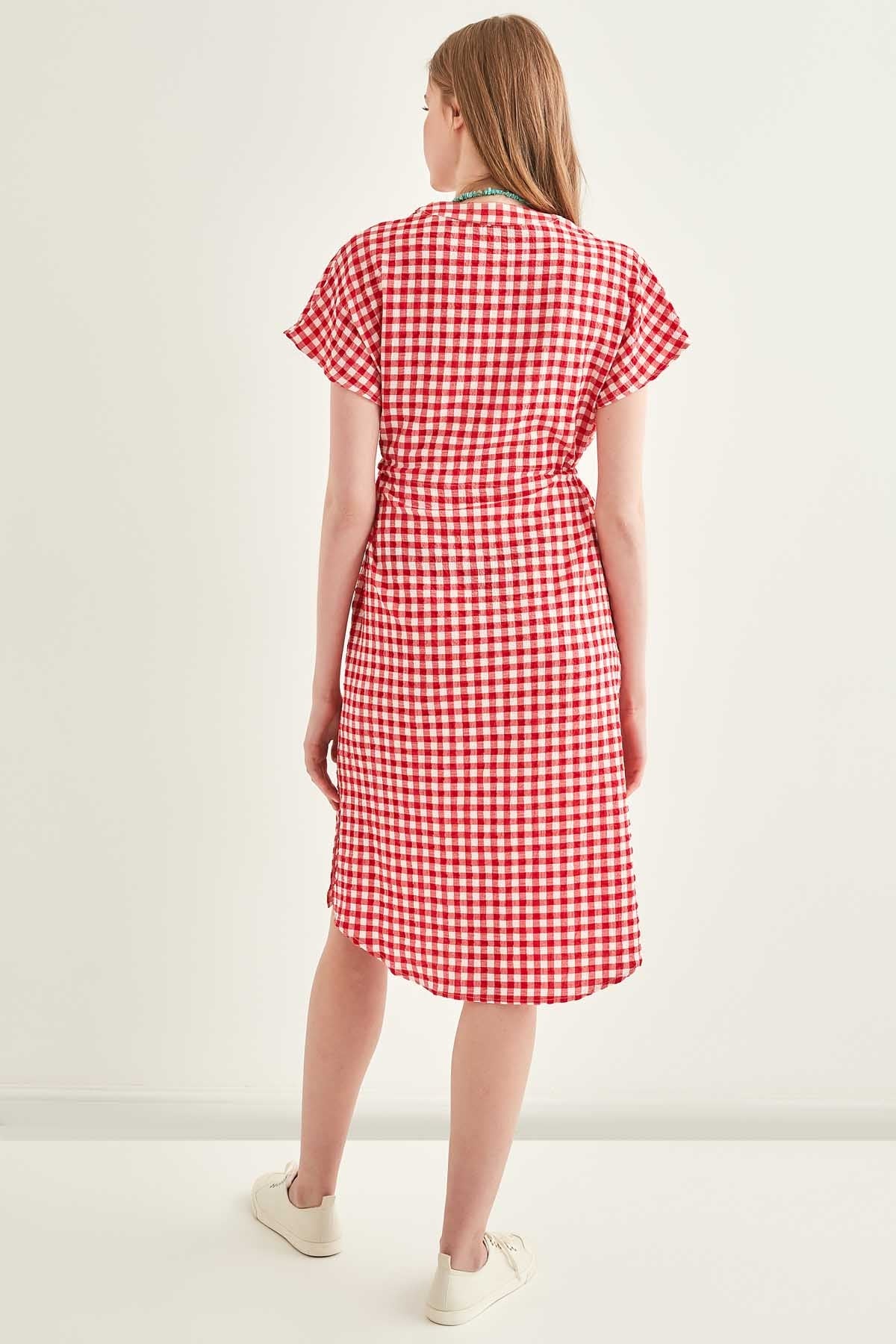 CHECKERED PATTERNED BELT-BENT LOW SLEEVE DRESS