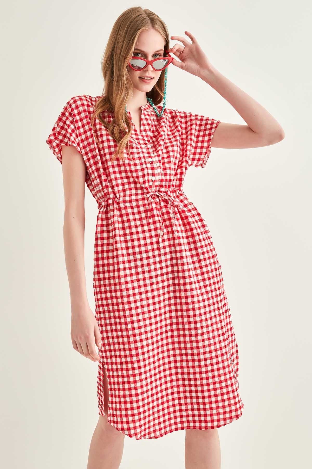 CHECKERED PATTERNED BELT-BENT LOW SLEEVE DRESS