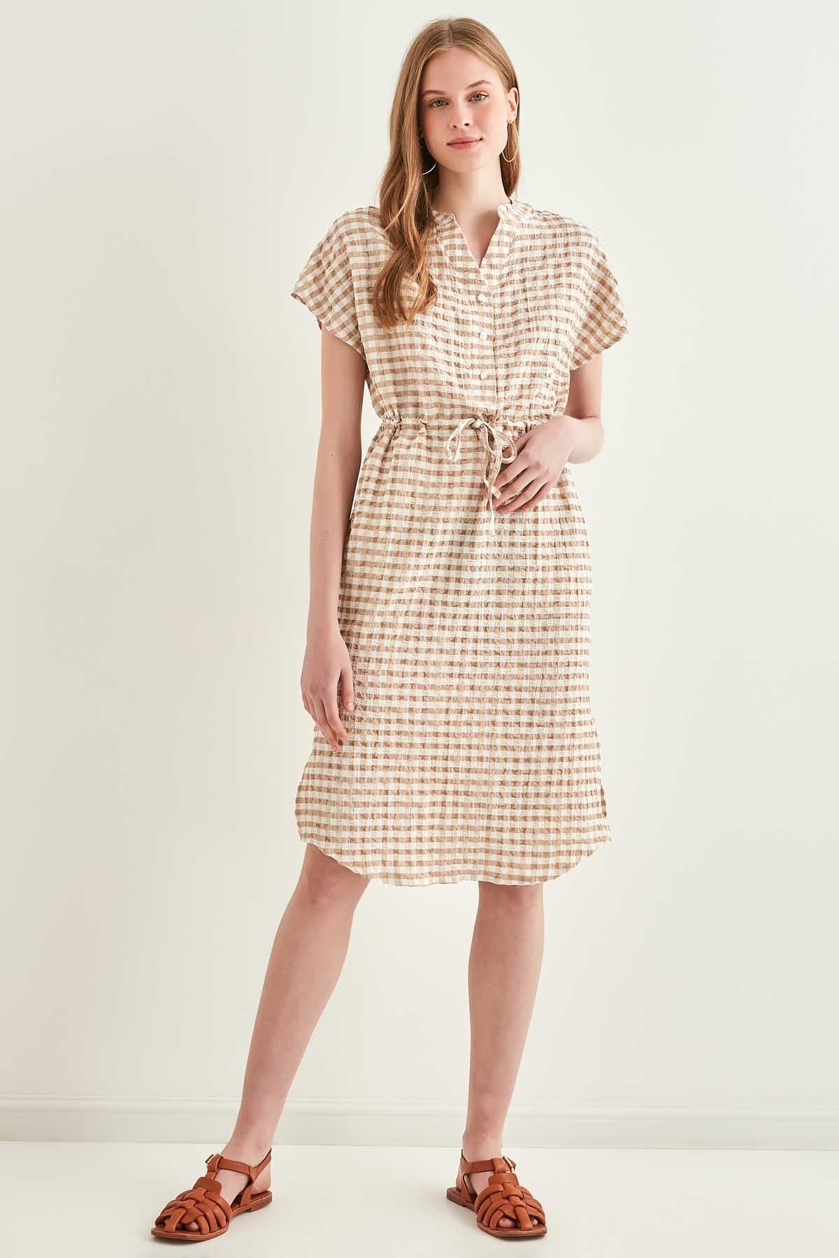 CHECKERED PATTERNED BELT-BENT LOW SLEEVE DRESS