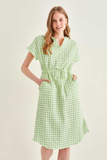 CHECKERED PATTERNED BELT-BENT LOW SLEEVE DRESS