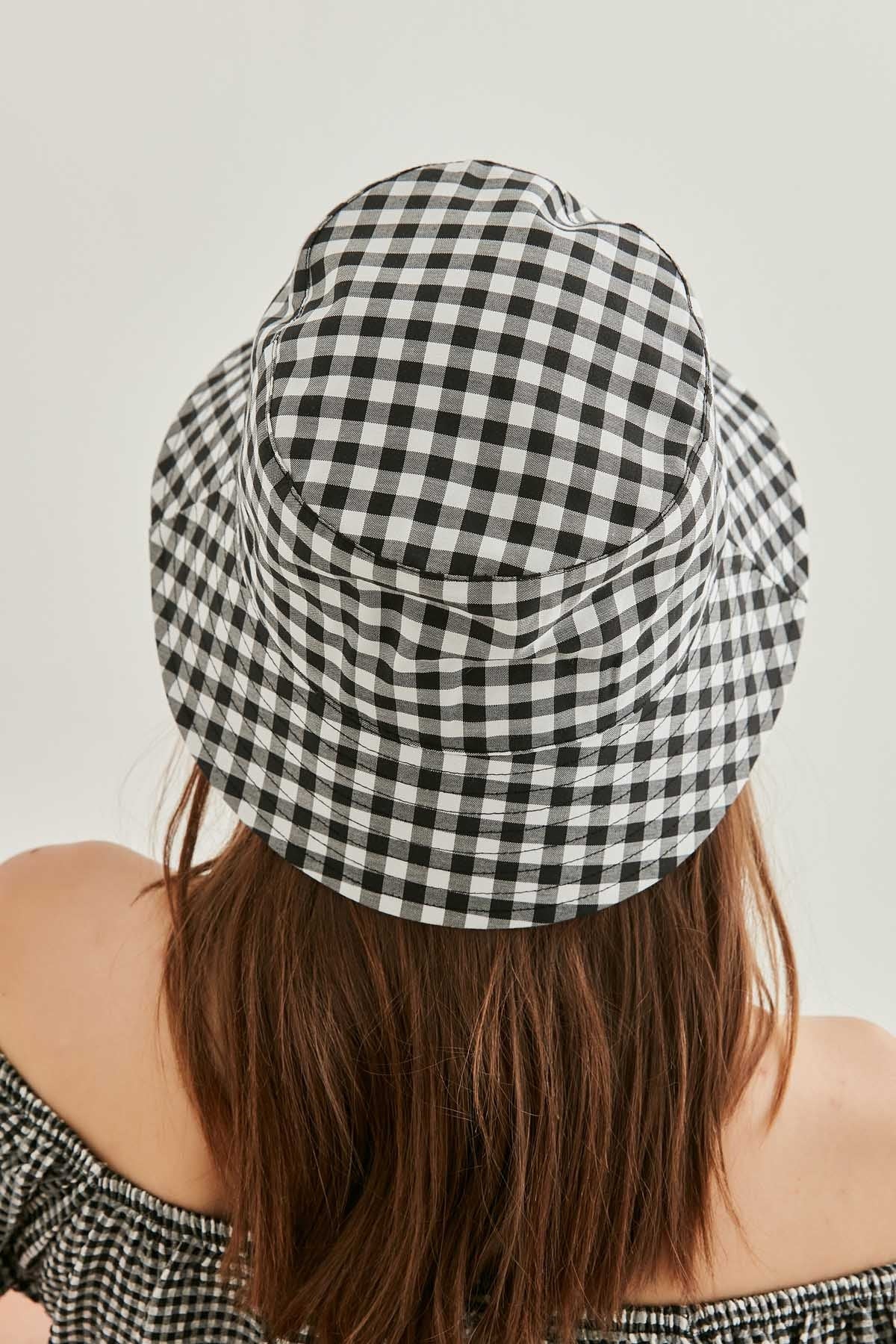 CHECKERED HAT