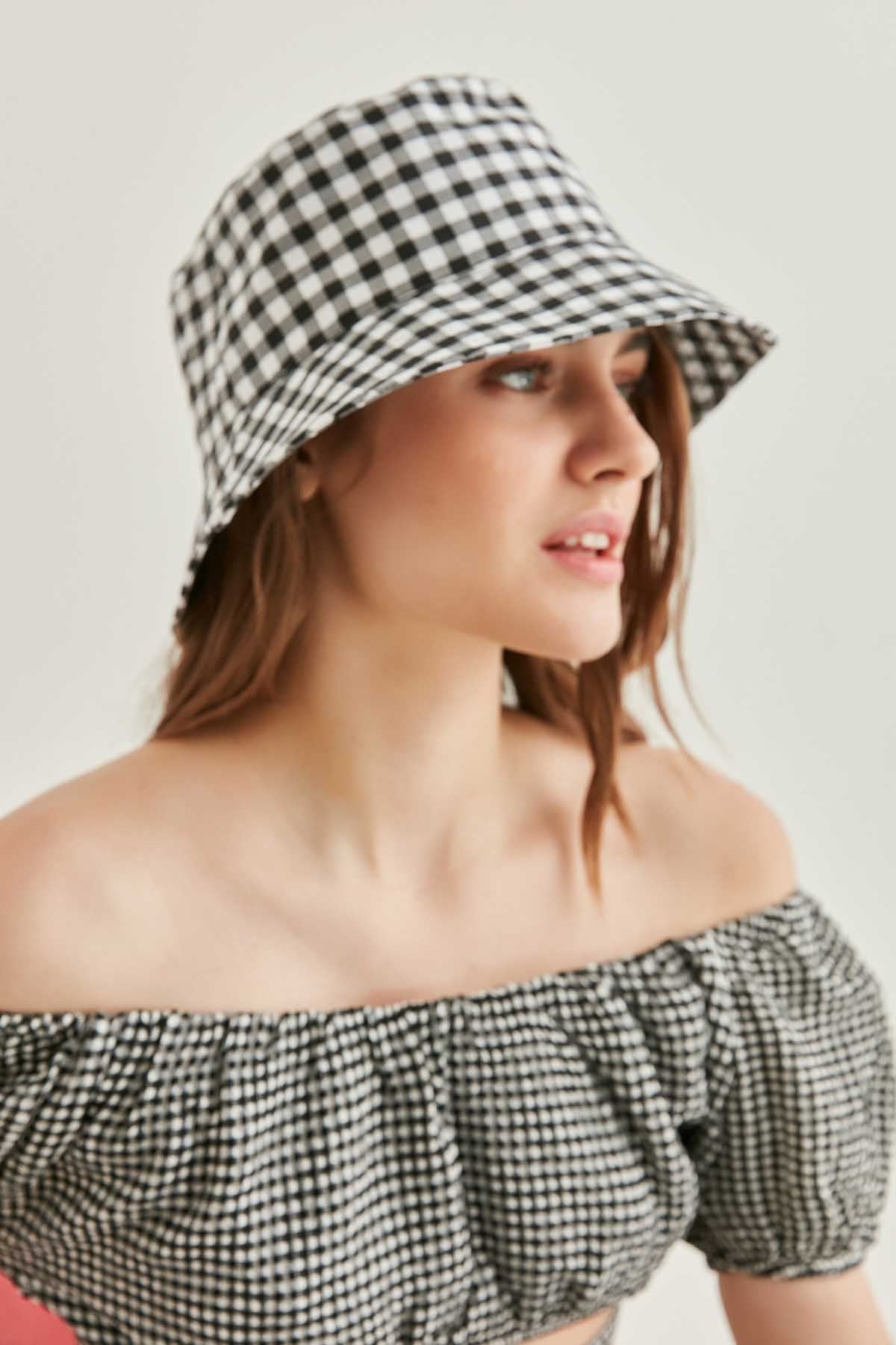 CHECKERED HAT