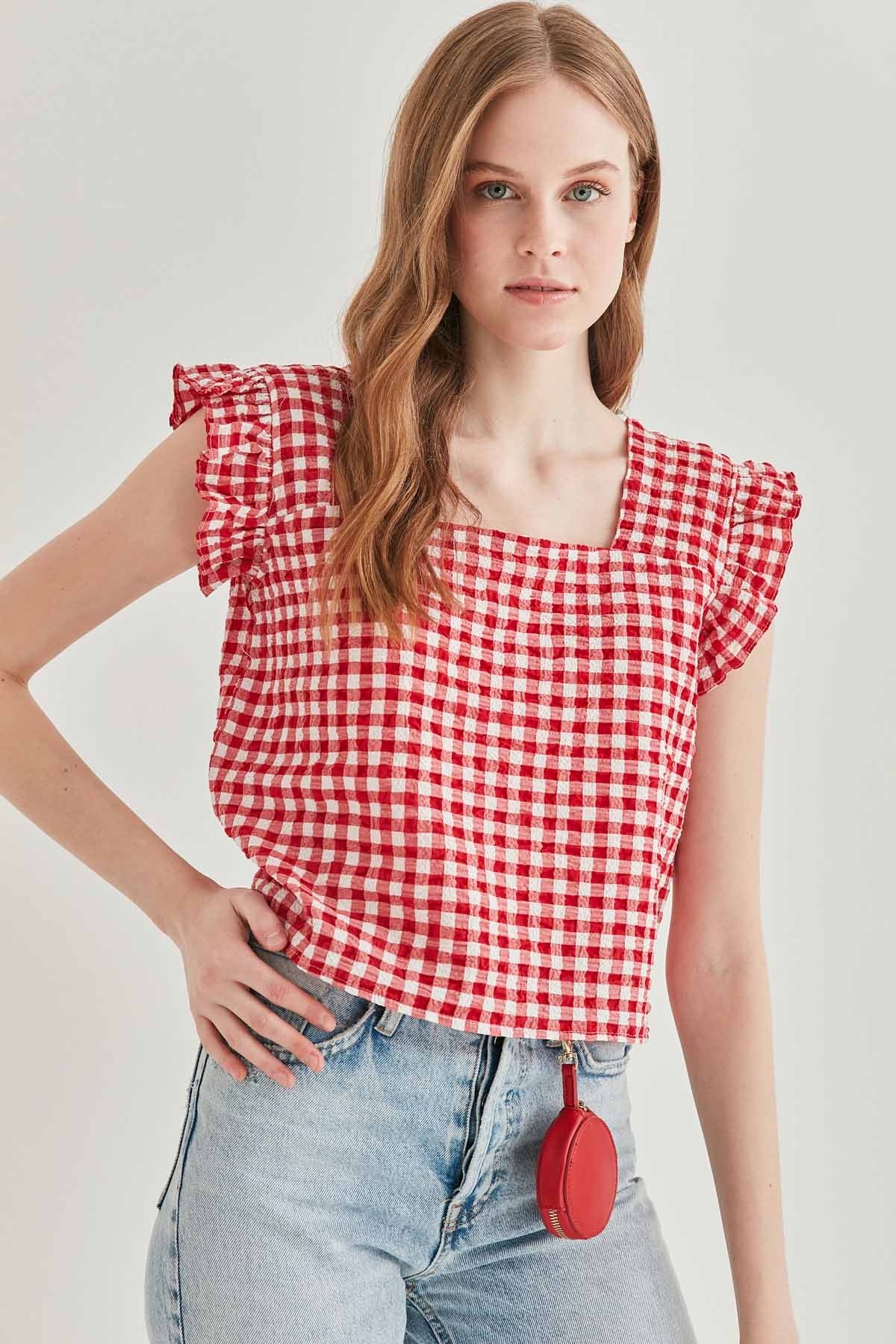 CHECKERED SQUARE COLLAR CROP BLOUSE