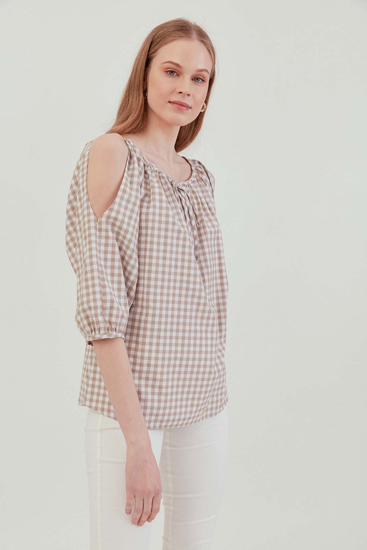 CHECKERED SLIT SHOULDER BLOUSE
