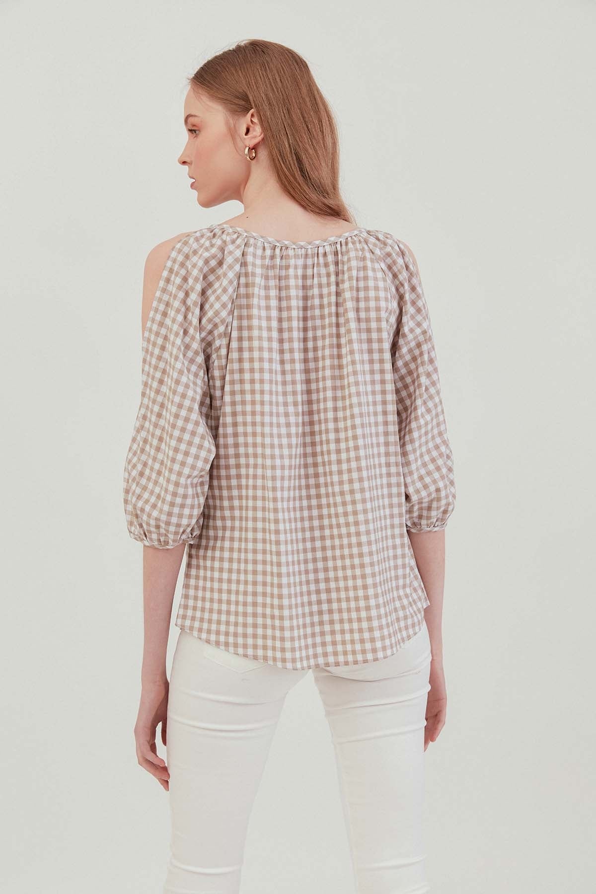 CHECKERED SLIT SHOULDER BLOUSE