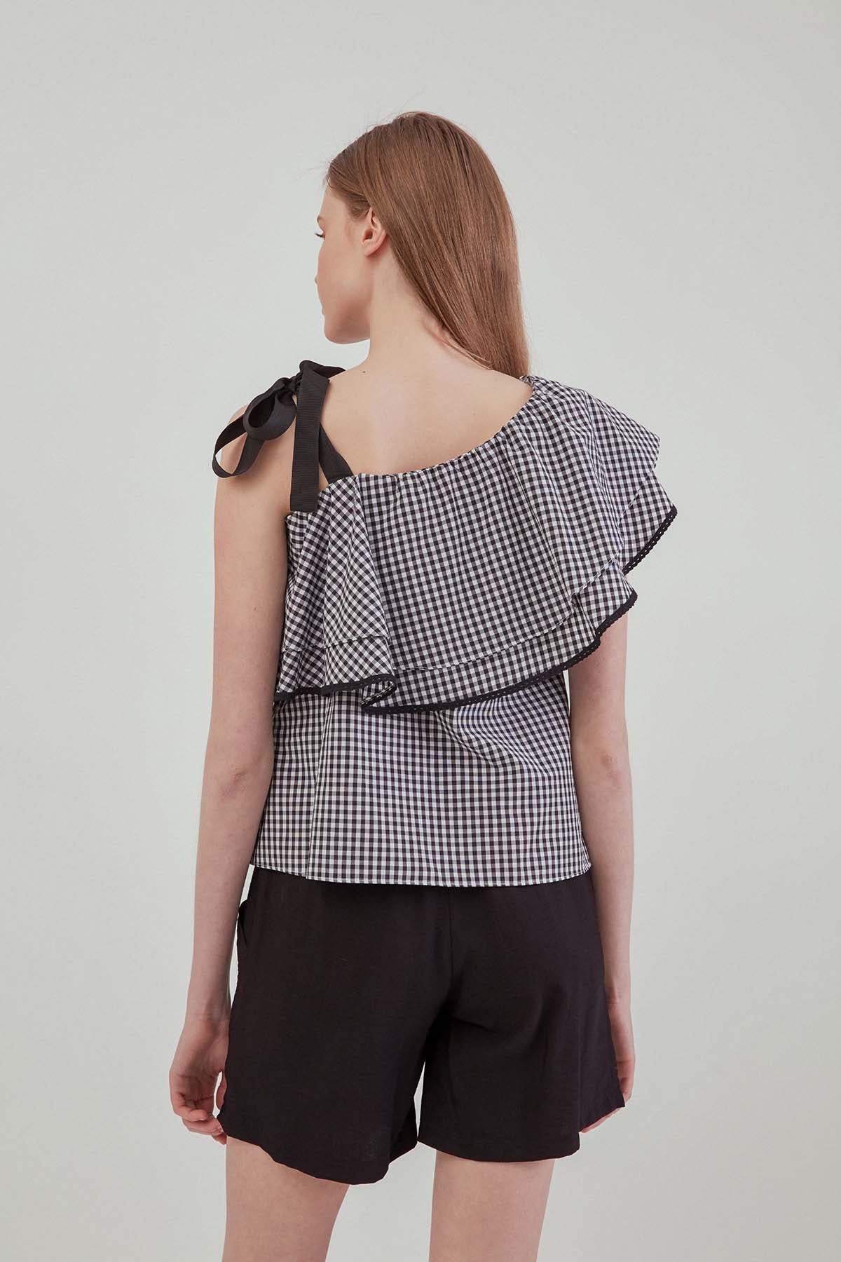 CHECKERED SINGLE SHOULDER BLOUSE