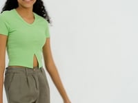 Pistachio Green Basic Front Slit V Neck Women's Crop Top T-Shirt - 97206