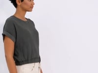 Basic O Collar Stretch Crinkle Fabric Women's Crop Top T-Shirt - 97227