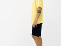 Yellow Letter Embroidered Oversize O Collar Men's T-Shirt - 88178
