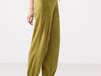 Dark Mustard Soft Textured Pocket Detailed Comfortable Fit Women's Trousers - 94672