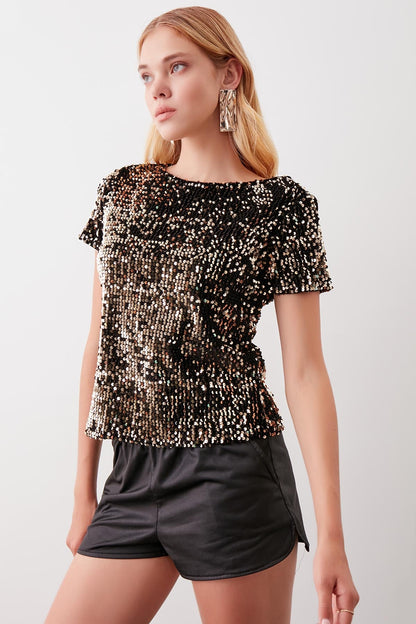 STAMP SEQUINED SHORT SLEEVE BLOUSE