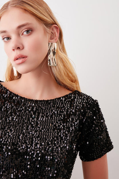 STAMP SEQUINED SHORT SLEEVE BLOUSE
