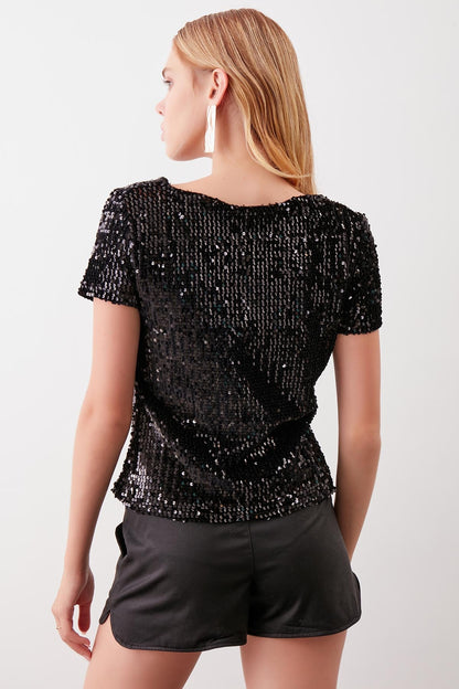 STAMP SEQUINED SHORT SLEEVE BLOUSE