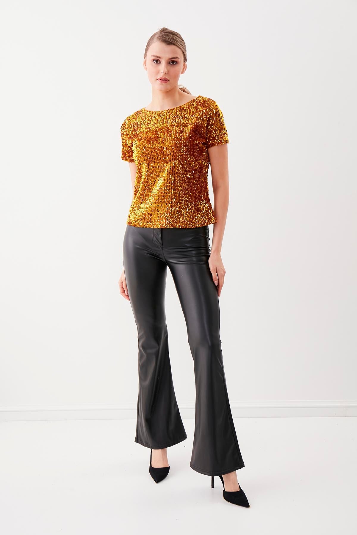 STAMP SEQUINED SHORT SLEEVE BLOUSE