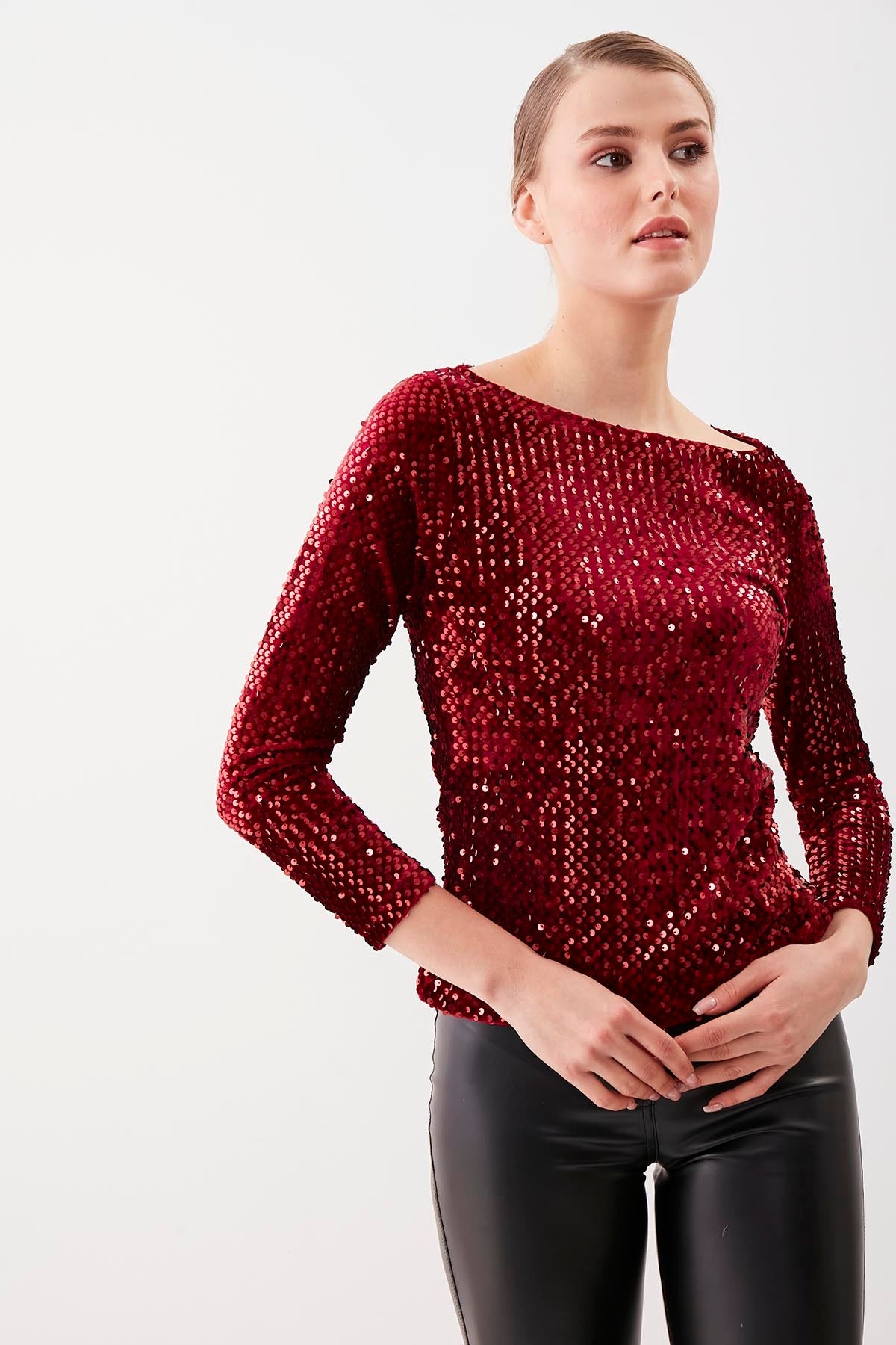 STAMP SEQUIN LONG SLEEVE BLOUSE