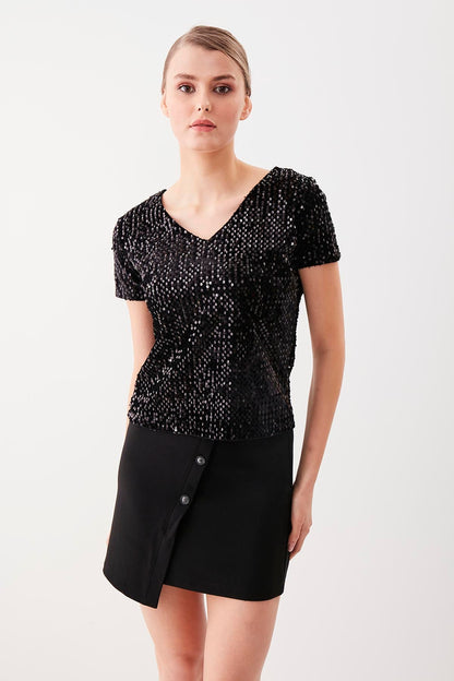 SEQUIN V COLLAR SHORT SLEEVE BLOUSE