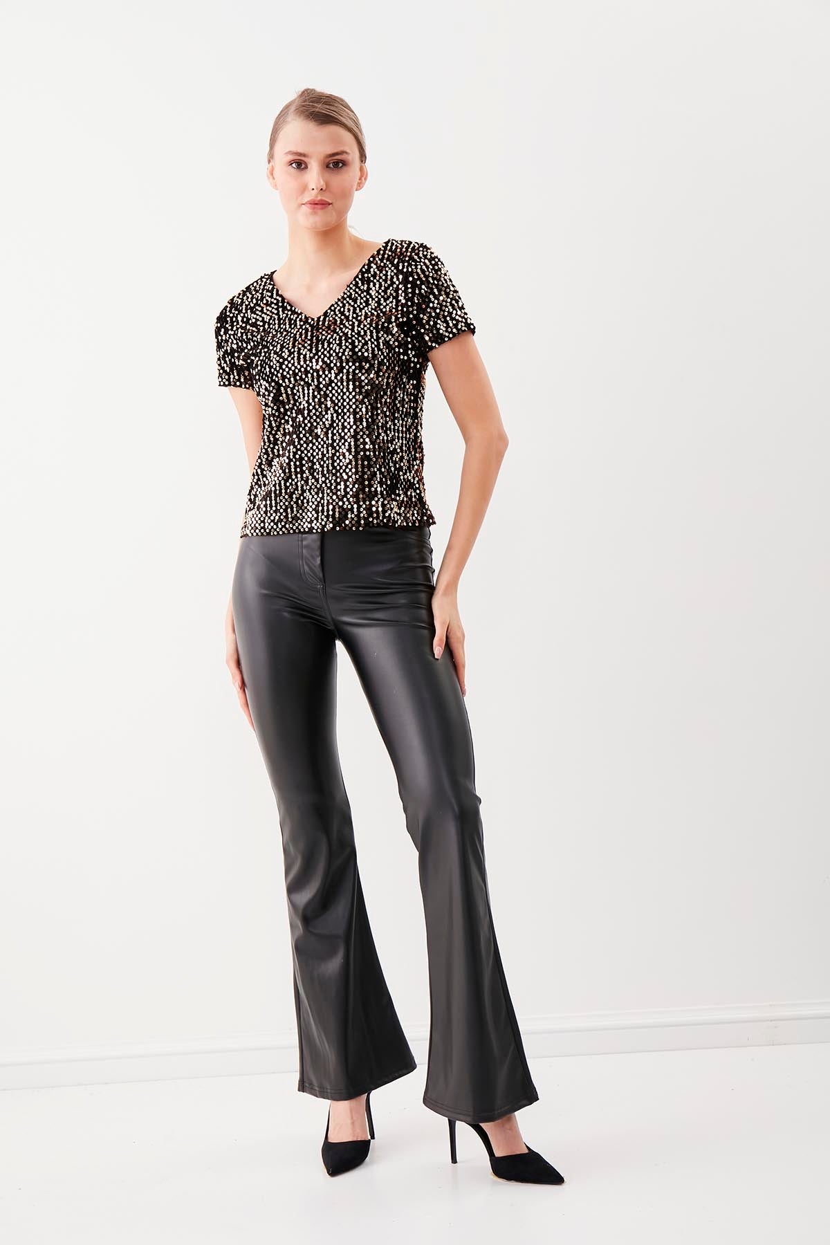 SEQUIN V COLLAR SHORT SLEEVE BLOUSE