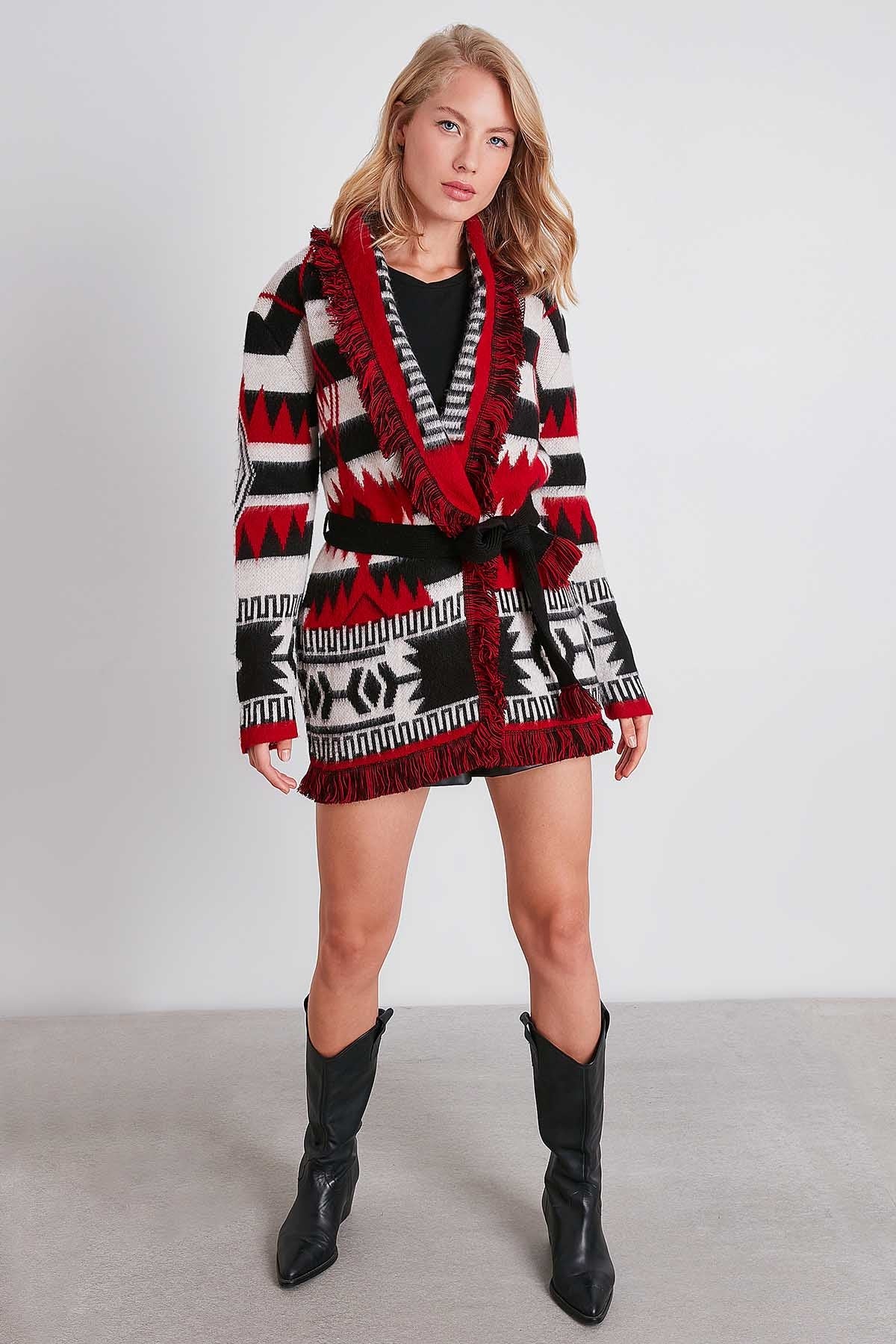 TASSEL PATTERN KNITTED CARDIGAN