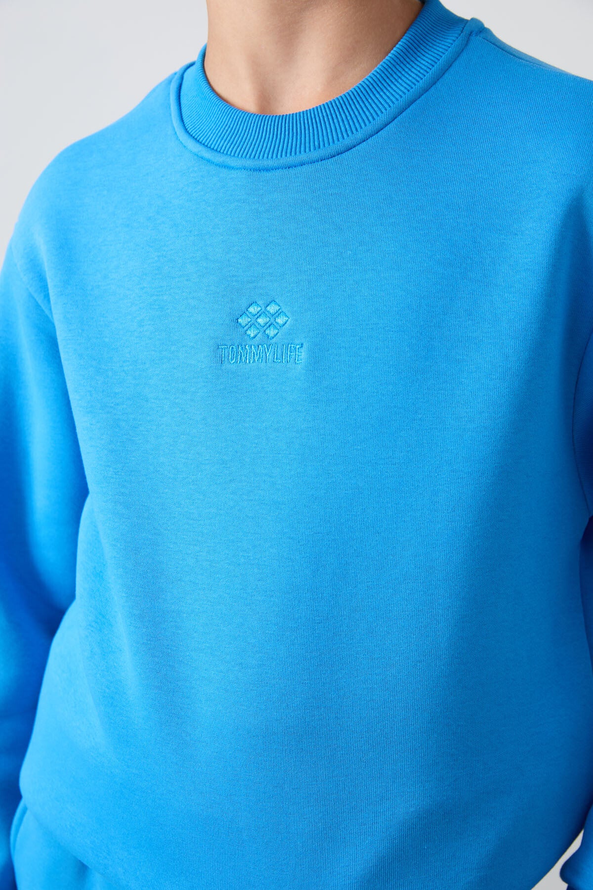 Cotton Thick Inner Fleece Soft Textured Standard Fit Embroidered Boys' Tracksuit Set - 11249