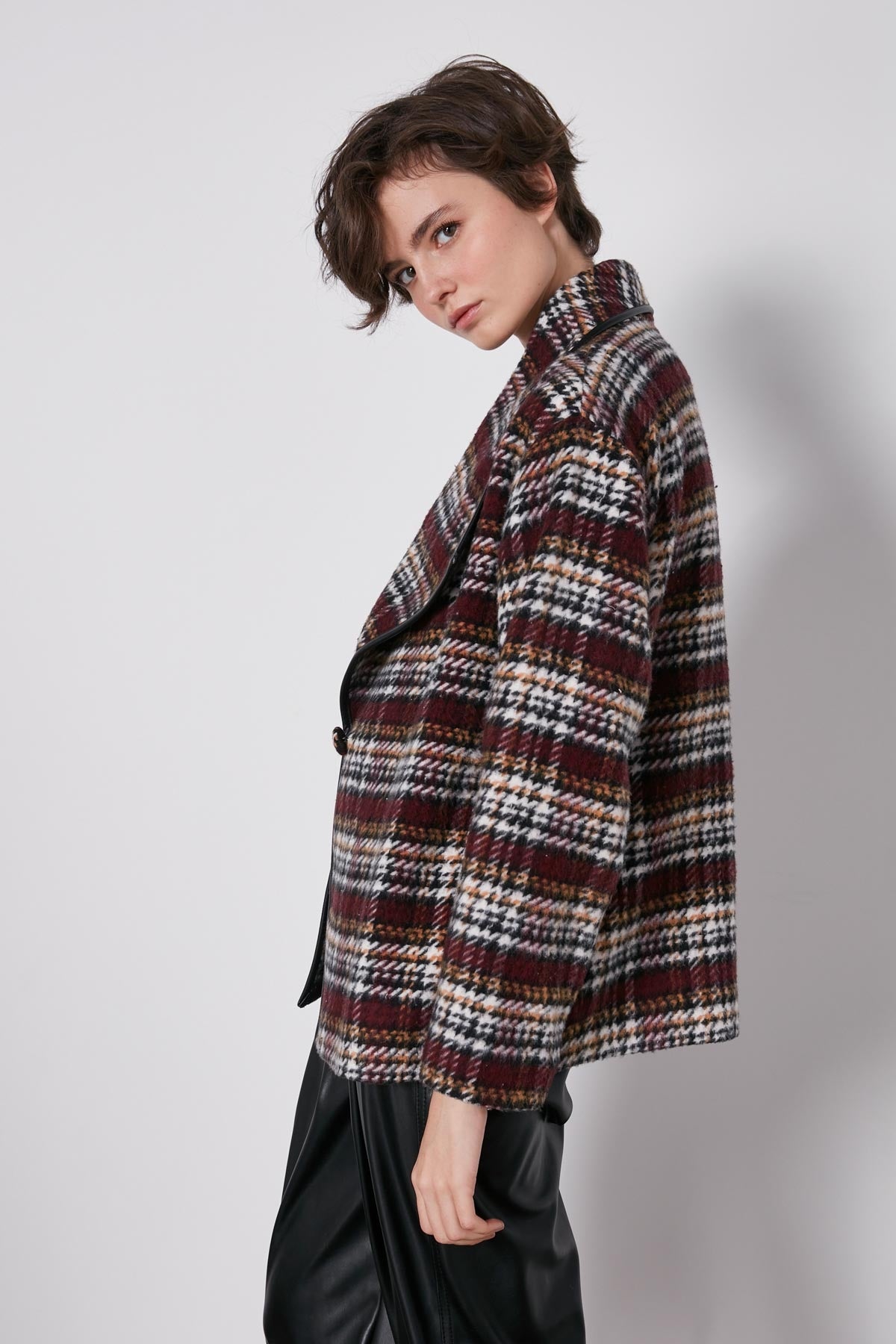 SAL COLLAR PLAID SHORT JACKET