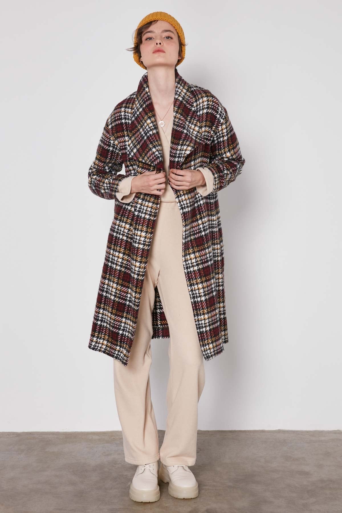 THE LONG JACKET WITH THE SHAWL COLLAR PLAID