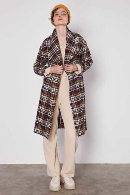 THE LONG JACKET WITH THE SHAWL COLLAR PLAID