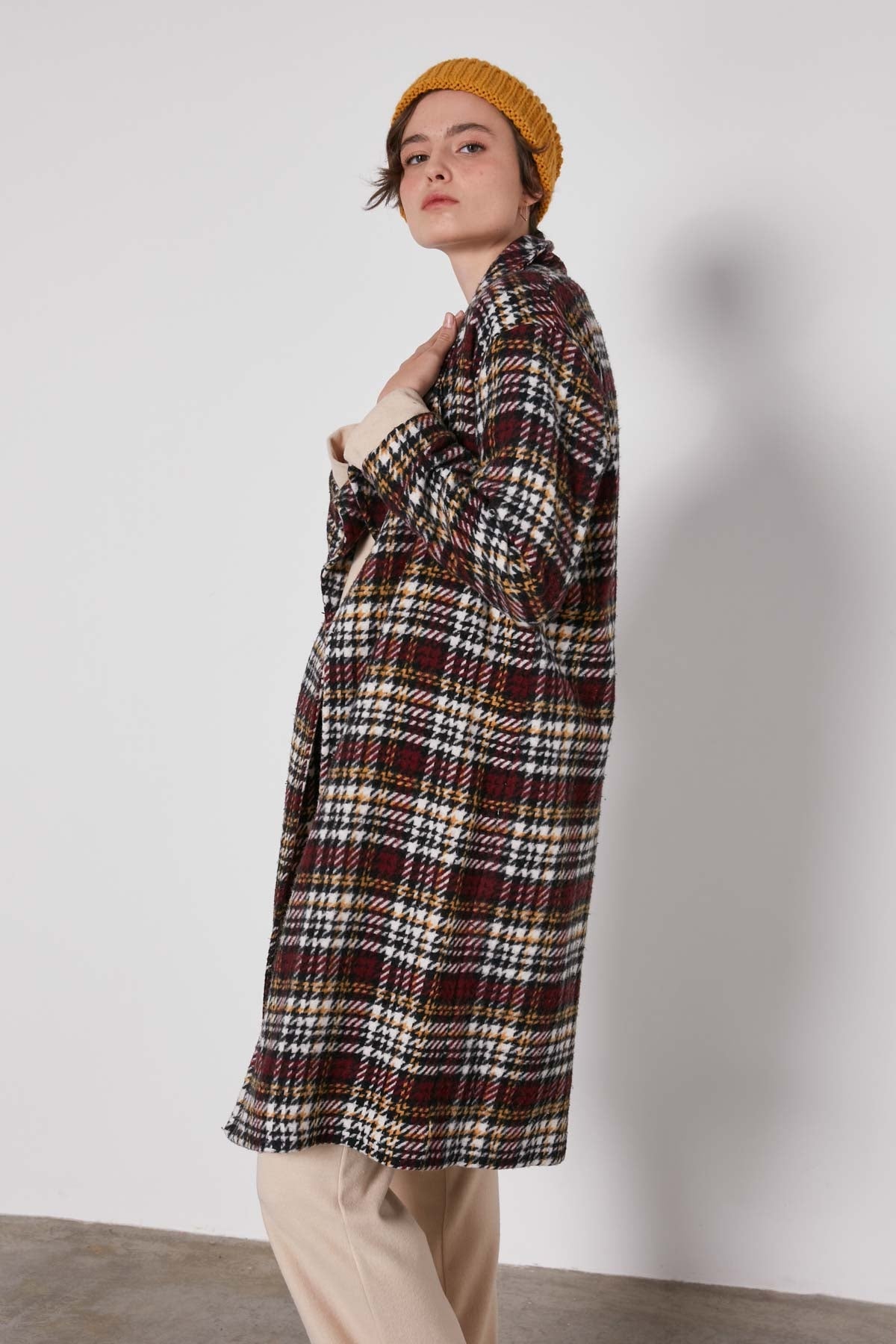 THE LONG JACKET WITH THE SHAWL COLLAR PLAID
