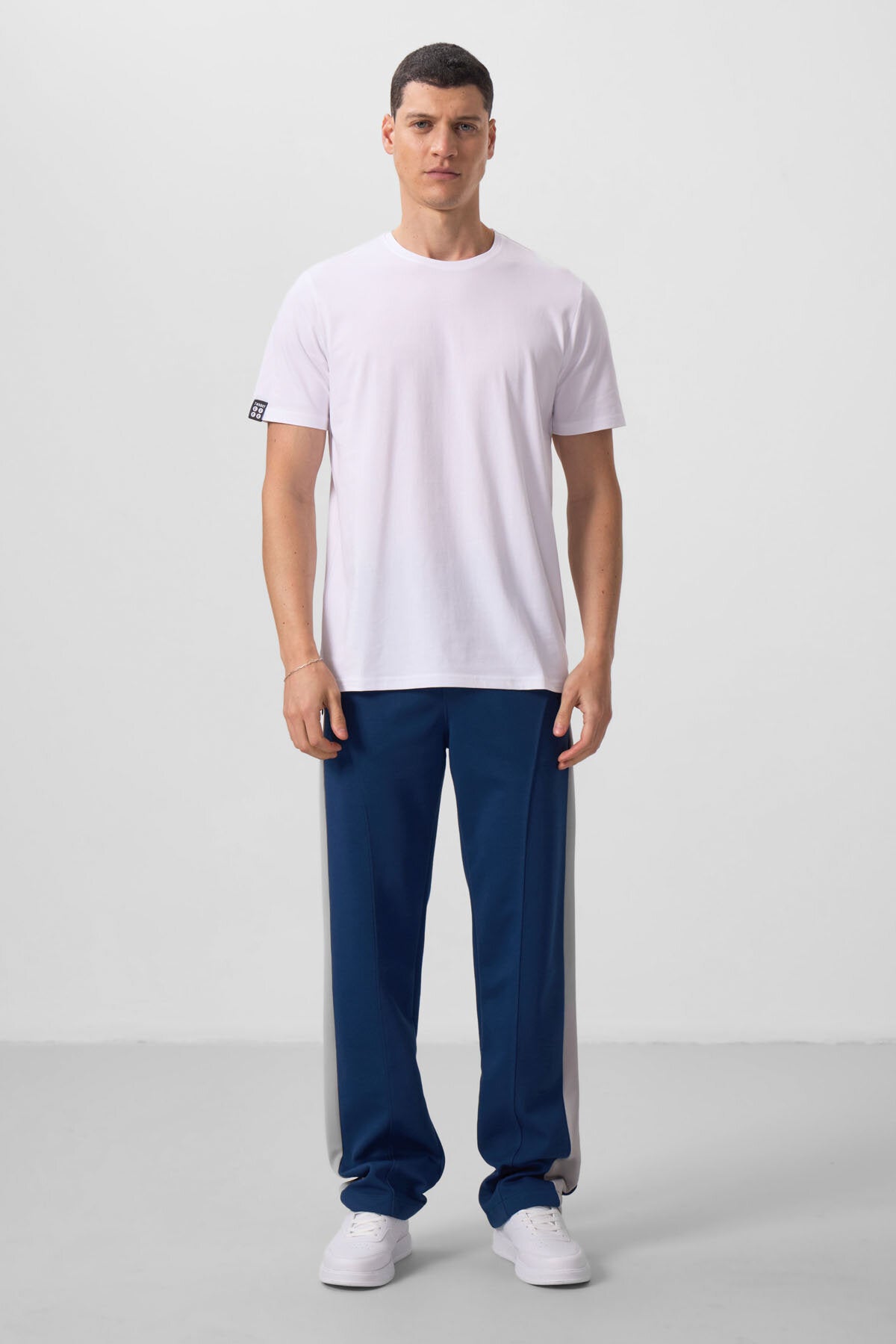 Standard Fit Basic O Collar Pack of 3 white male T-Shirt 87911