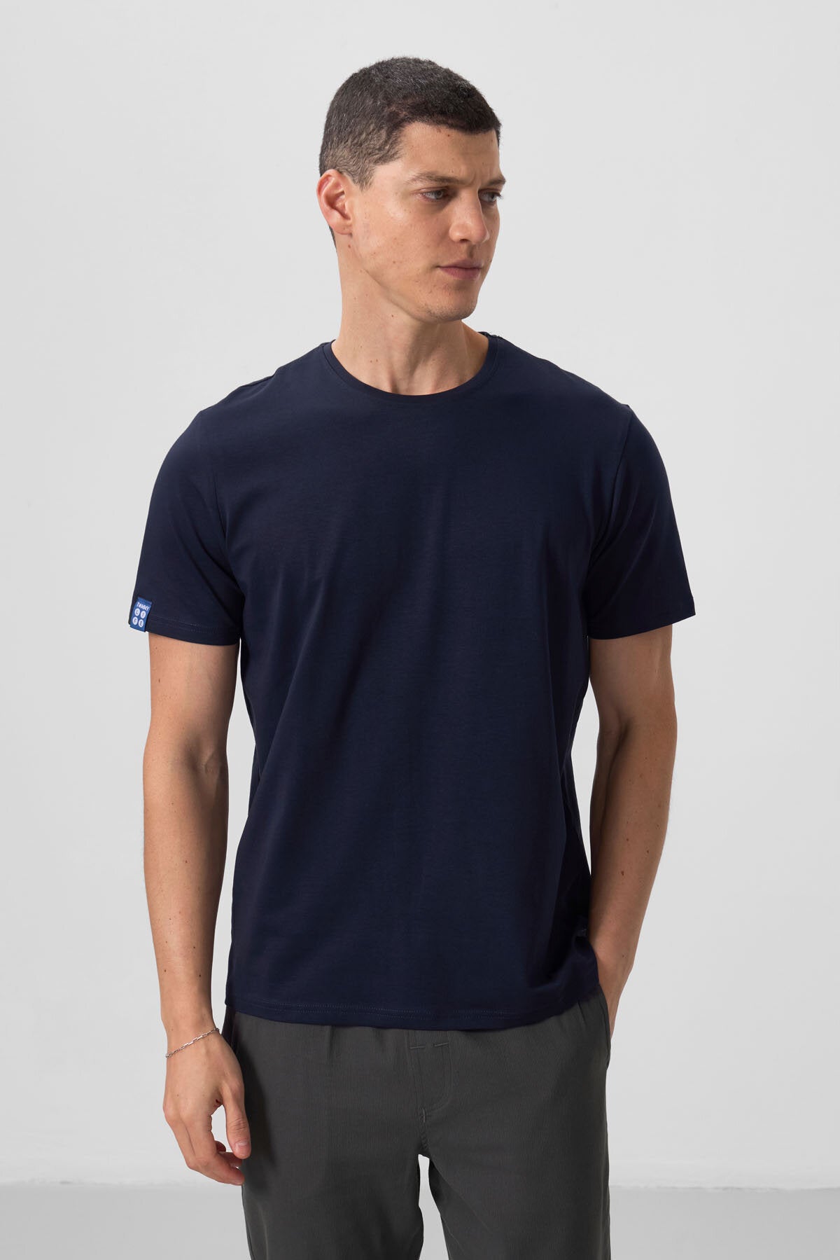 Standard Fit Basic O Collar 3's Pack Navy Men T-Shirt 87911