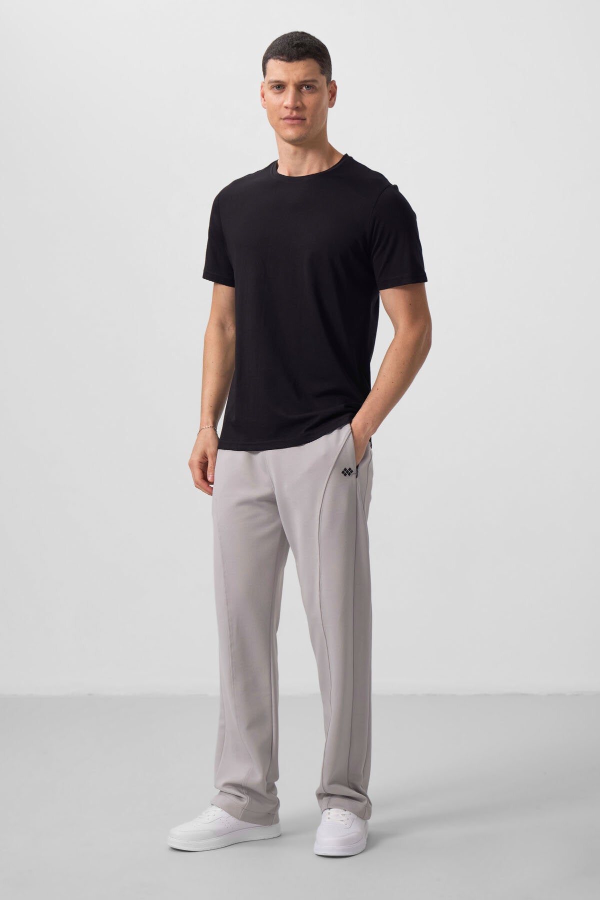 Standard Fit Basic Pack of 3 Black and white and blue Men's T-Shirt 87911