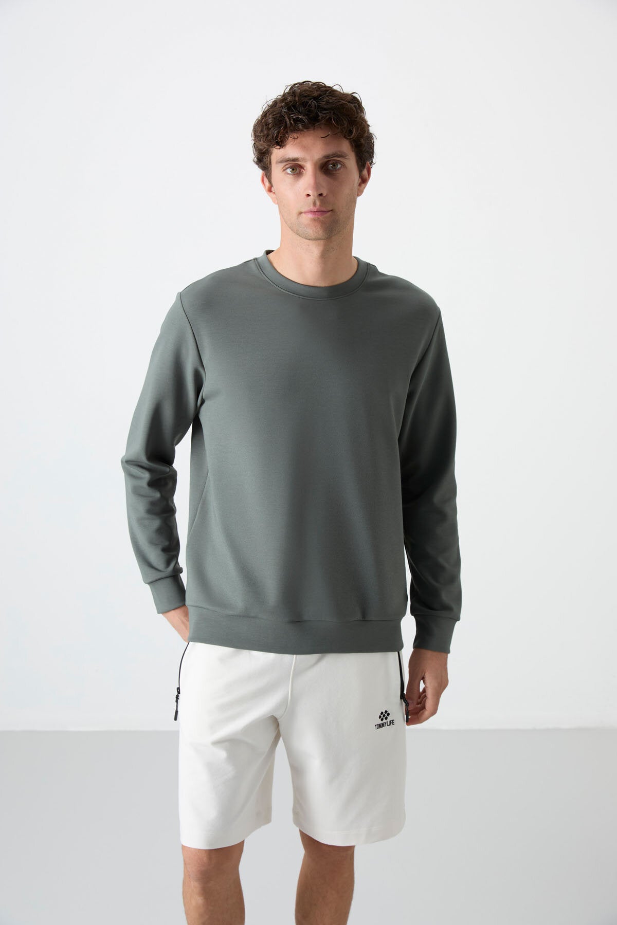 Standard Fit Basic O Collar 3 pack black-beige-brown men's sweatshirt 88053