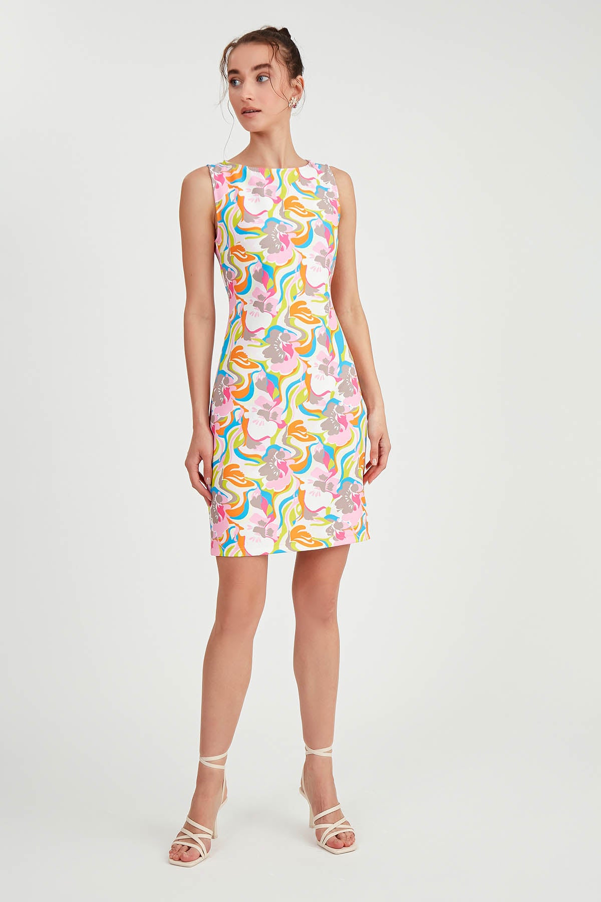 SLEEVELESS FLOWER PATTERN DRESS