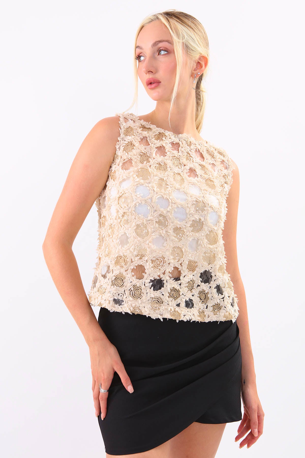 SLEEVELESS TRANSPARENT BLOUSE