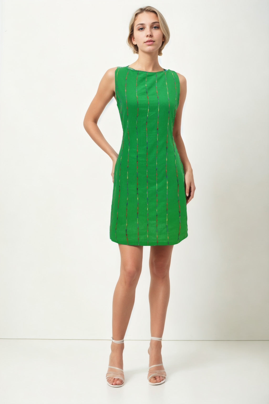 SLEEVELESS DASHED DRESS