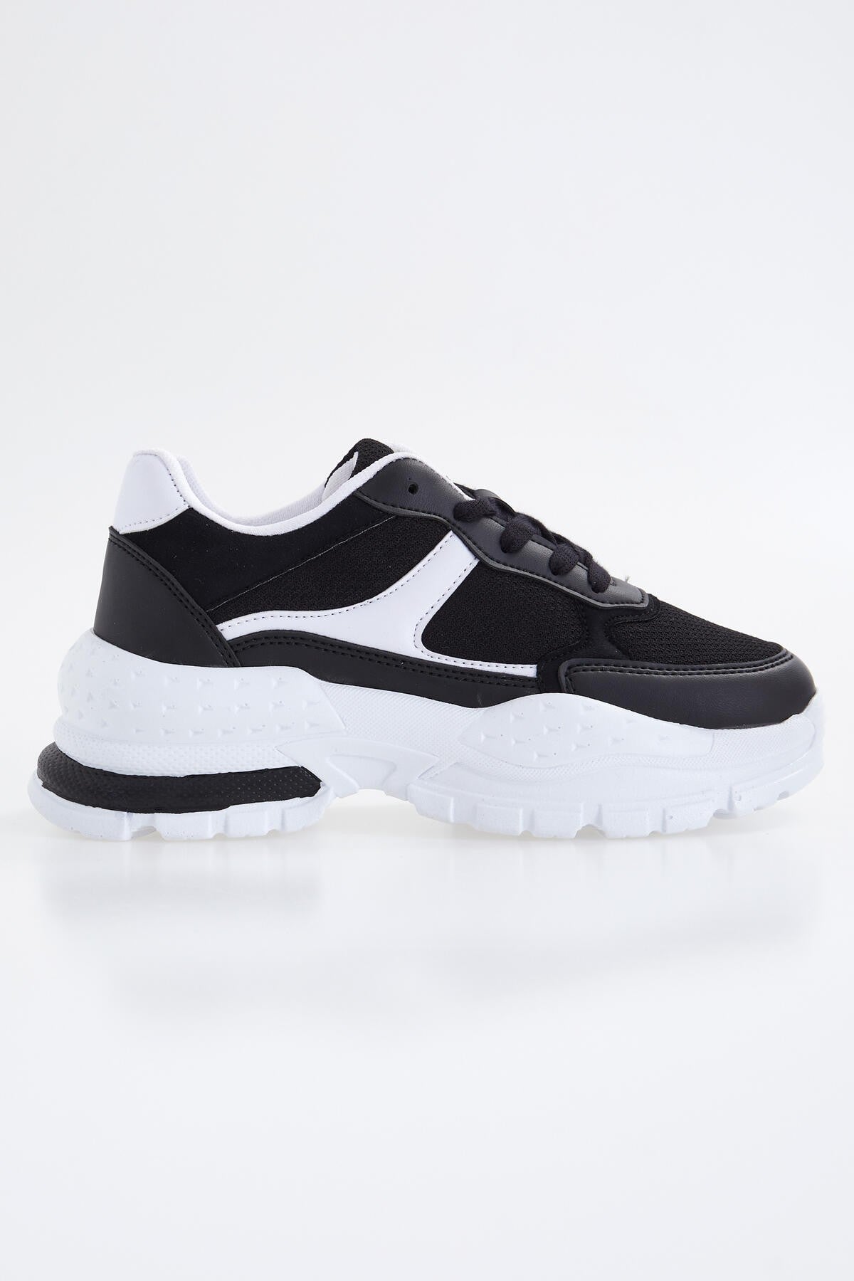 Black Laced High Sole Daily Women's Sneakers - 89077