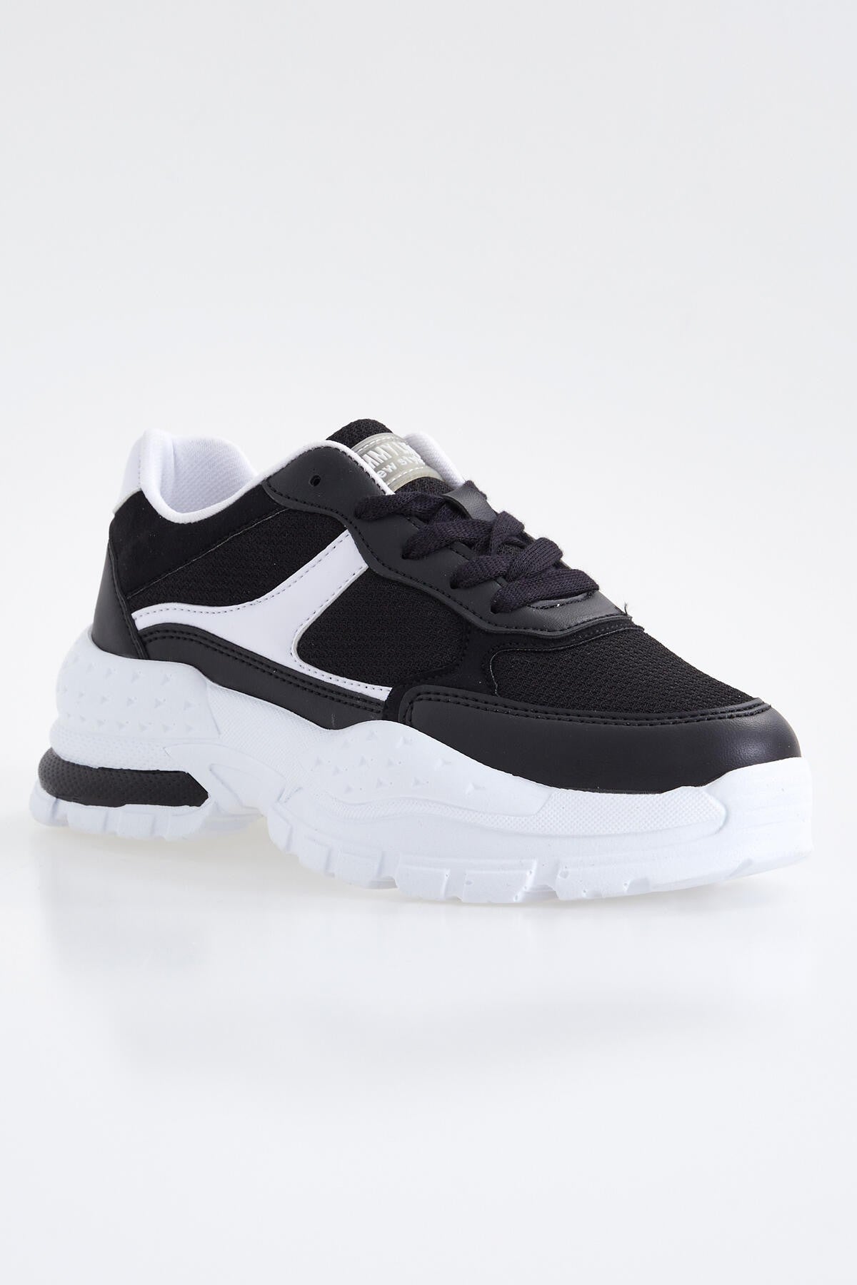 Black Laced High Sole Daily Women's Sneakers - 89077