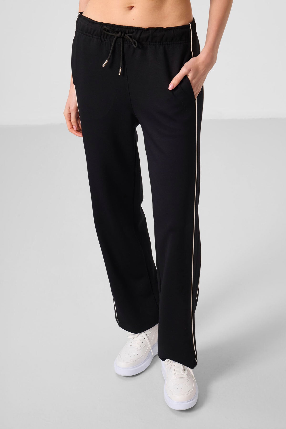 Black Soft Textured Side Panel Detailed Wide Leg Women's Palazzo Trousers - 94669