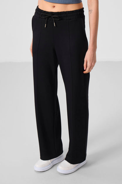 Black Soft Textured Pocket Detailed Front Seam Women's Palazzo Trousers - 94670
