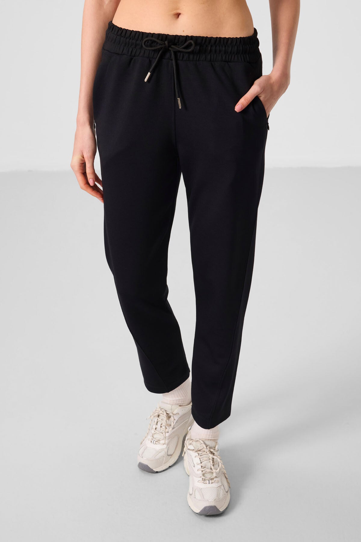 Black Soft Textured Hidden Zipper Slim Leg Women's Trousers - 94668