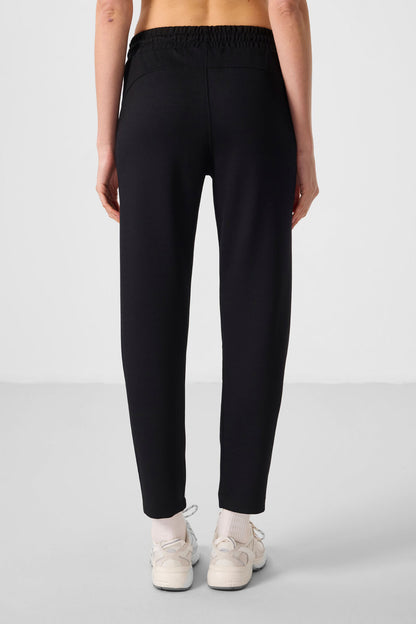 Black Soft Textured Hidden Zipper Slim Leg Women's Trousers - 94668