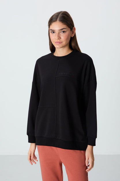 Black Compact Cotton Thick Smooth Textured O Collar Oversize Fit Women's Sweatshirt - 97288