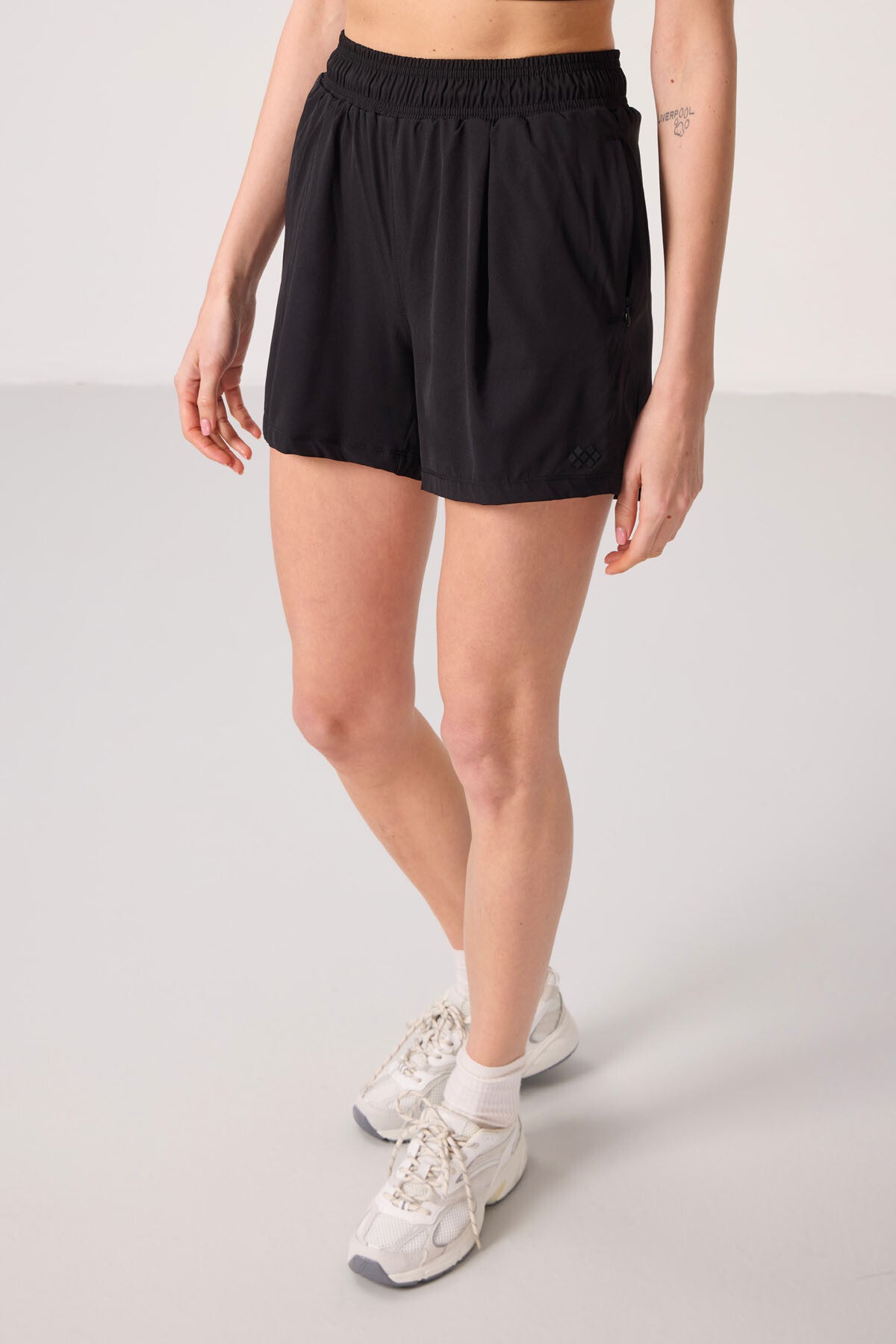 Black Polyester Hidden Pocket Zippered Comfort Fit Women's Shorts - 91014