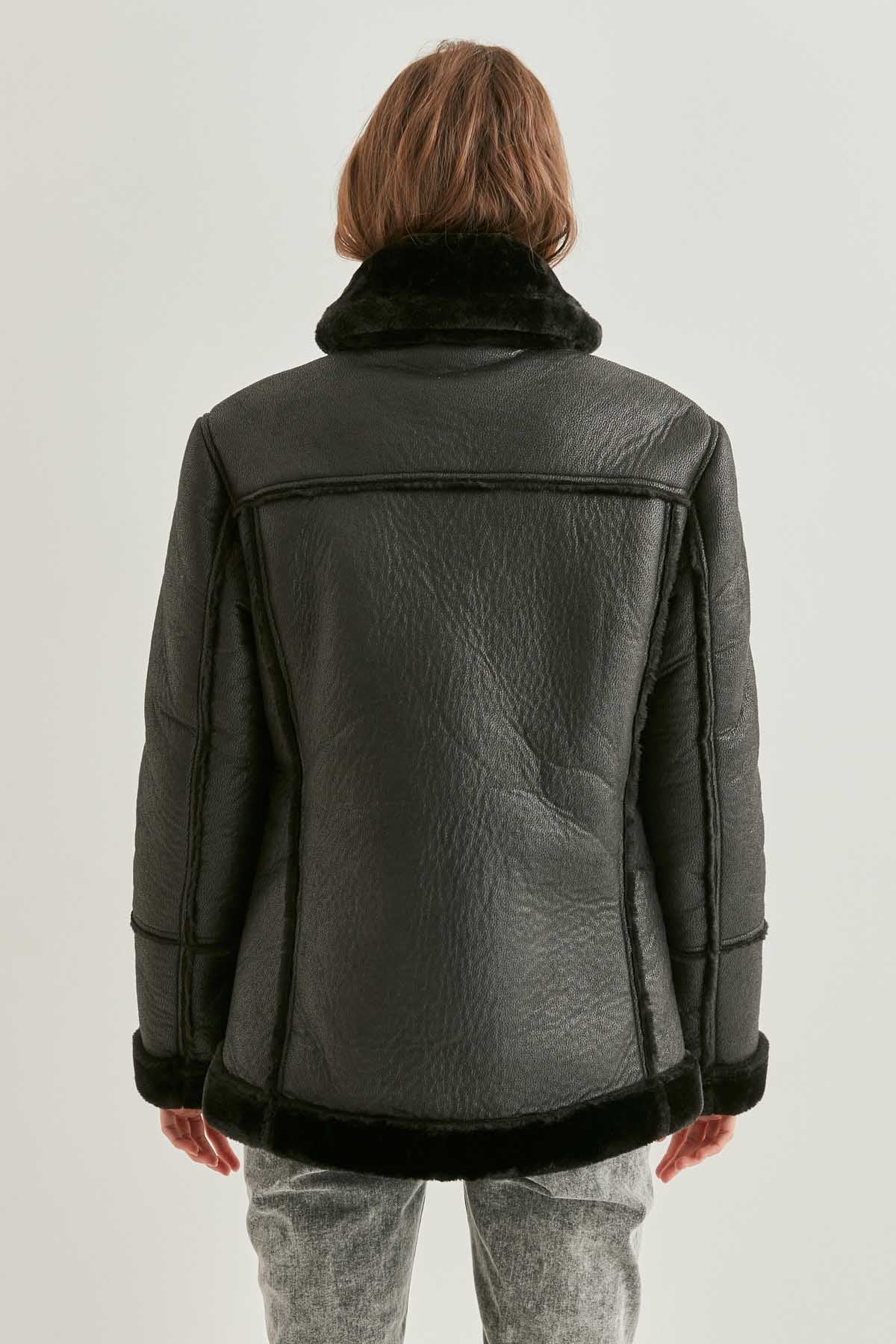 FAUX LEATHER JACKET WITH BLACK OUTER MATTE FUR