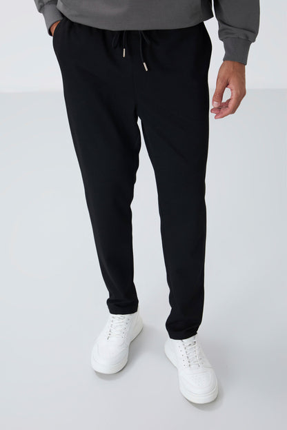Black Textured Surface Standard Fit Men's Tracksuit Bottom - 82155