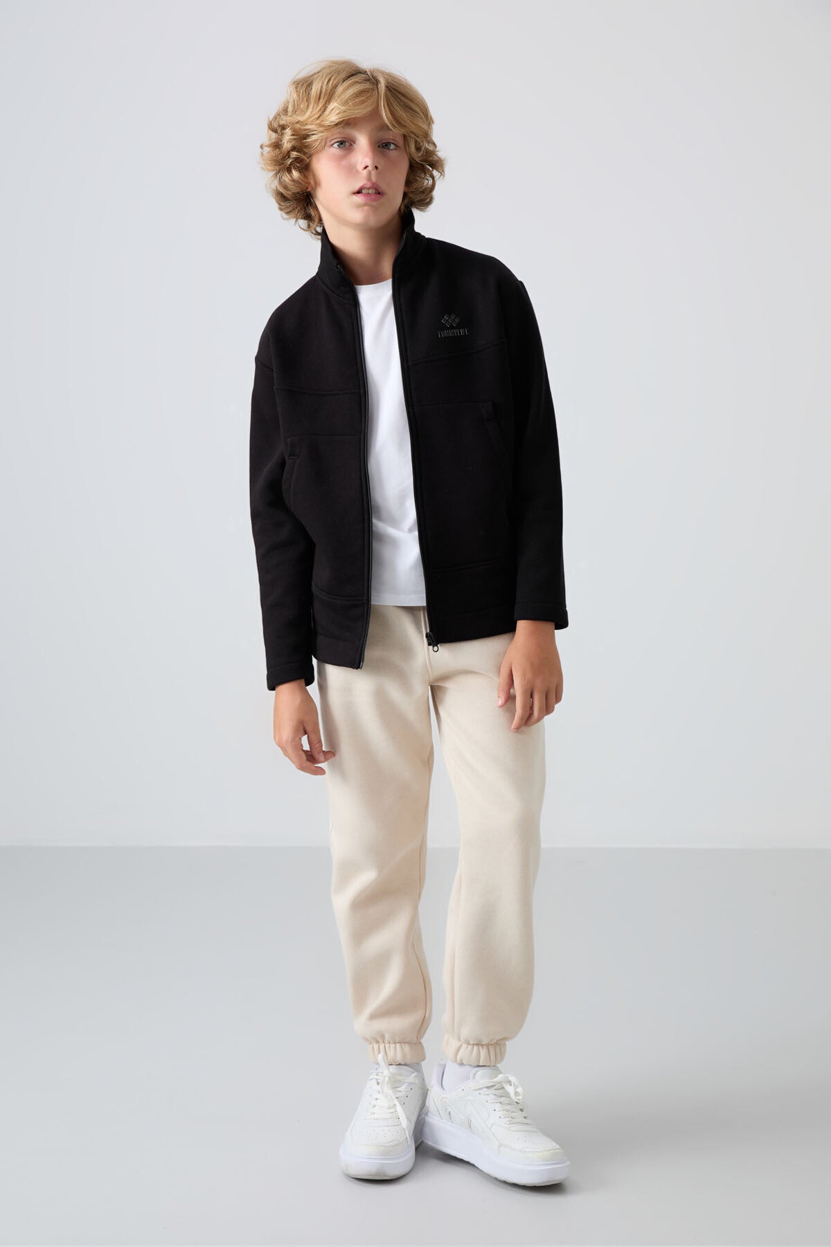 Black Cotton Thick Fleece-Lined Soft Textured Standard Fit Embroidered Boys' Sweatshirt - 11245