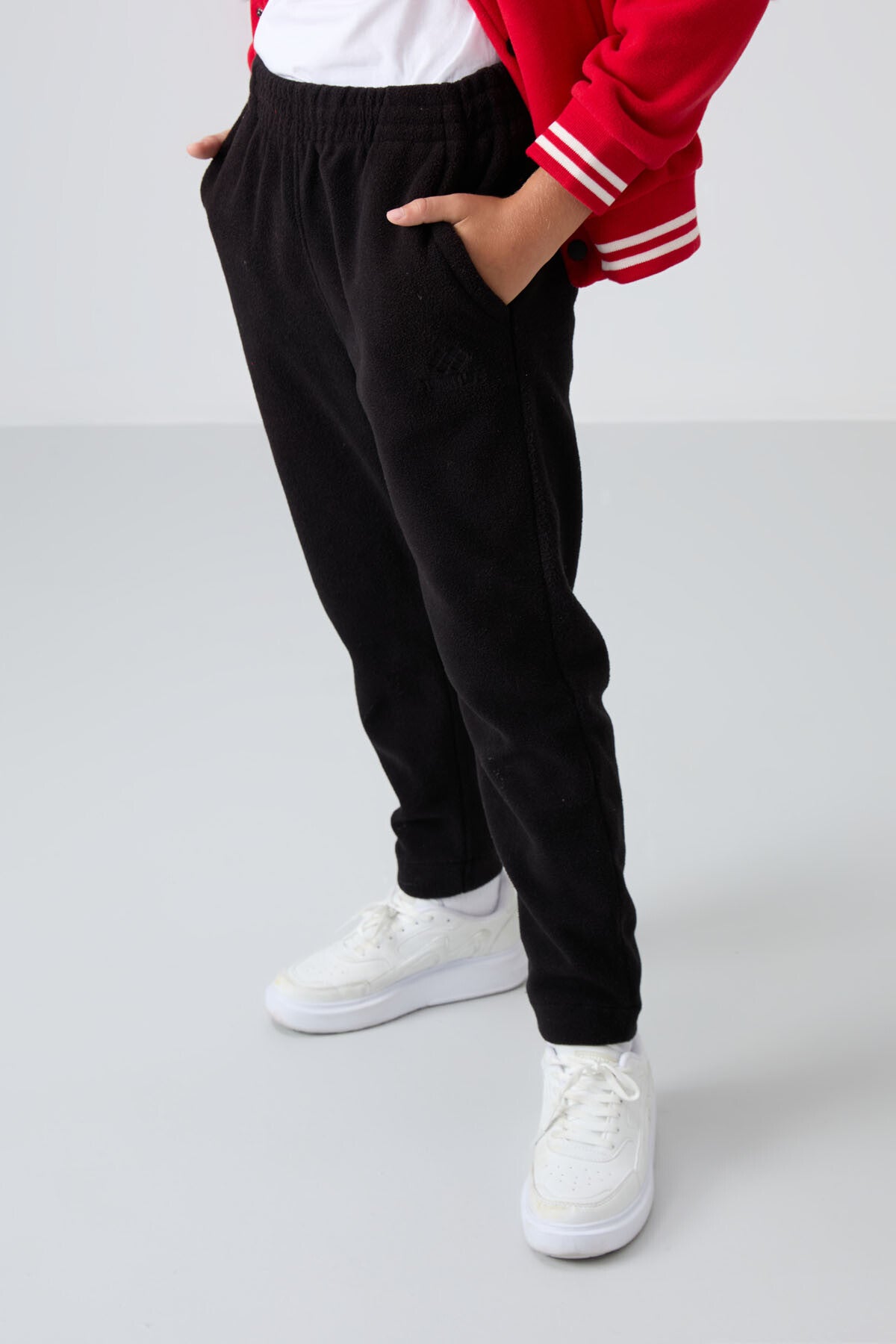Black Thick Soft Textured Standard Fit Embroidered Fleece Boys' Tracksuit Bottom - 11219