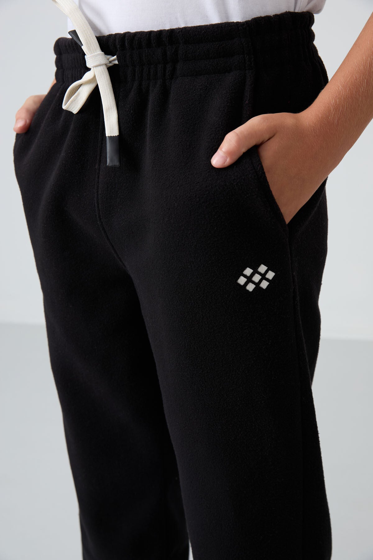 Black Thick Soft Textured Standard Fit Embroidered Fleece Boys' Tracksuit Bottom - 11220